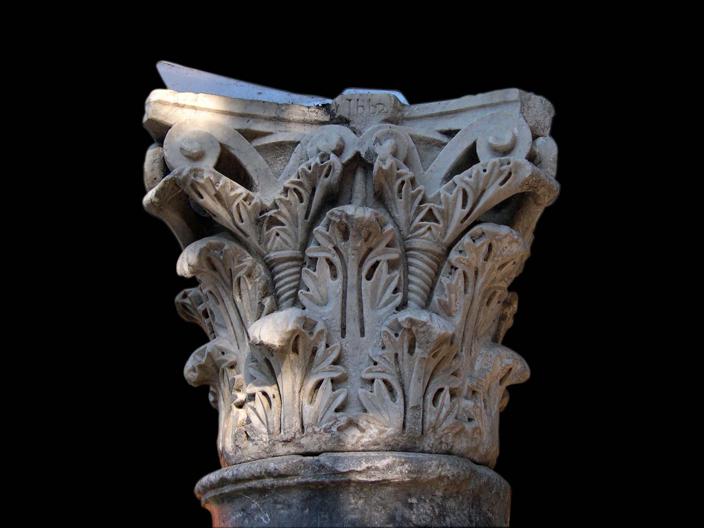 Opera di Corinthian column capital